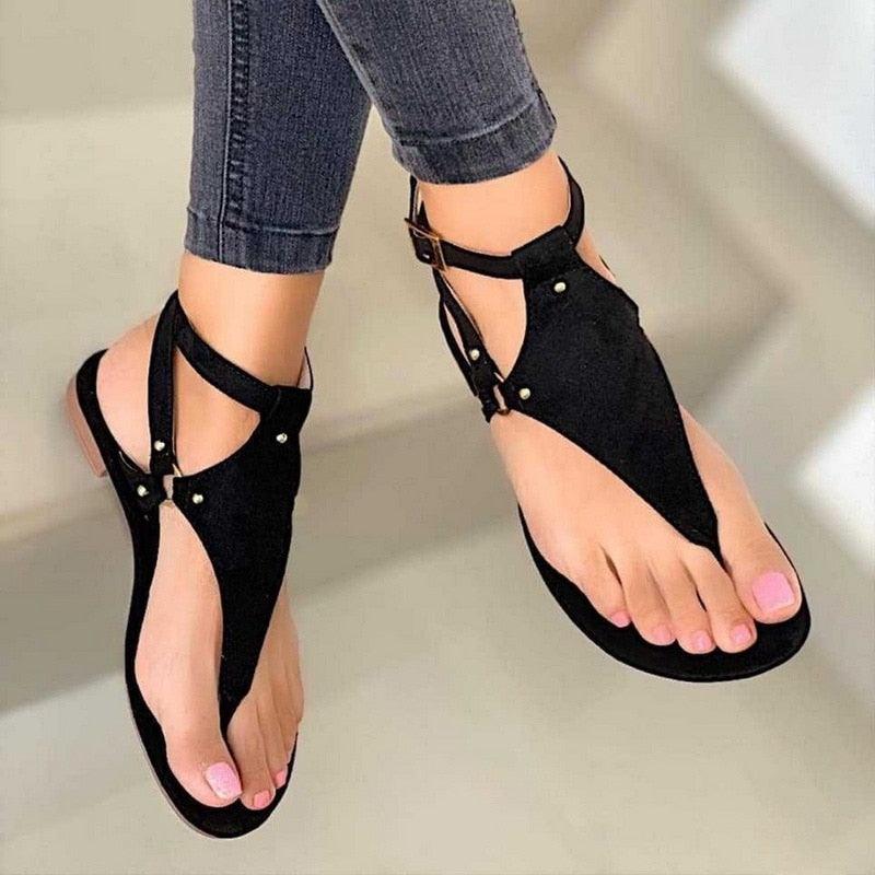 Women Sandals Summer Outdoor Beach Flip-flop Sandals Solid Fashion Sandals Flats Casual Shoes Black Summer Flat Sandals Stylish Flip Flop Comfortable Color Matching Sandals Flat Non-Slip Open-Toe Casual Beach Sandals Stevvex
