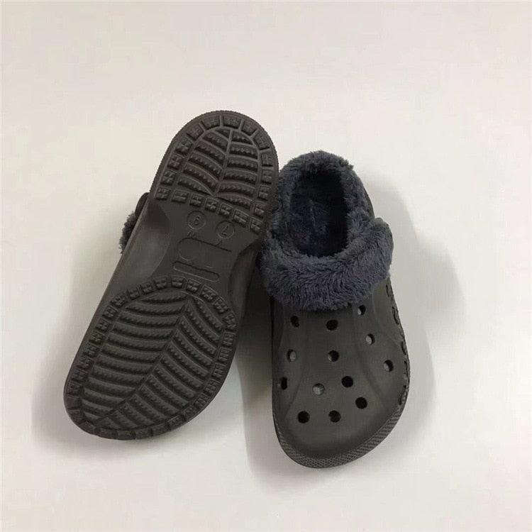 Women Sandals Winter Hole Slippers Outside Shoes For Women Slippers For Home Men's and Women's Classic Lined Clog Warm And Fuzzy Slippers Fur Lined Clogs Winter Garden Shoes Warm House Slippers Stevvex