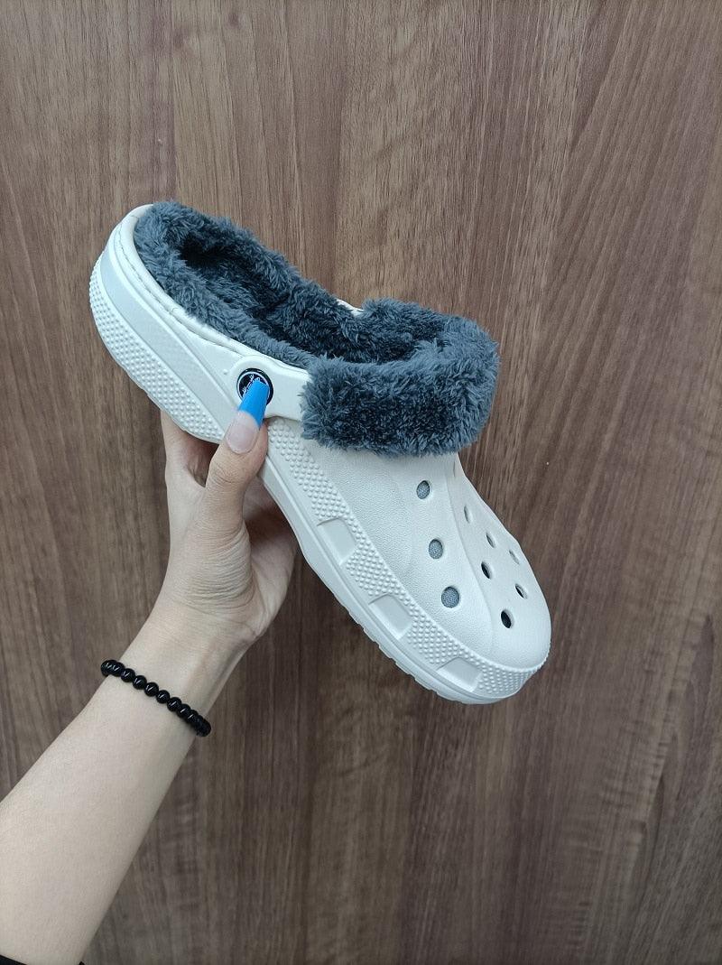 Women Sandals Winter Hole Slippers Outside Shoes For Women Slippers For Home Men's and Women's Classic Lined Clog Warm And Fuzzy Slippers Fur Lined Clogs Winter Garden Shoes Warm House Slippers Stevvex