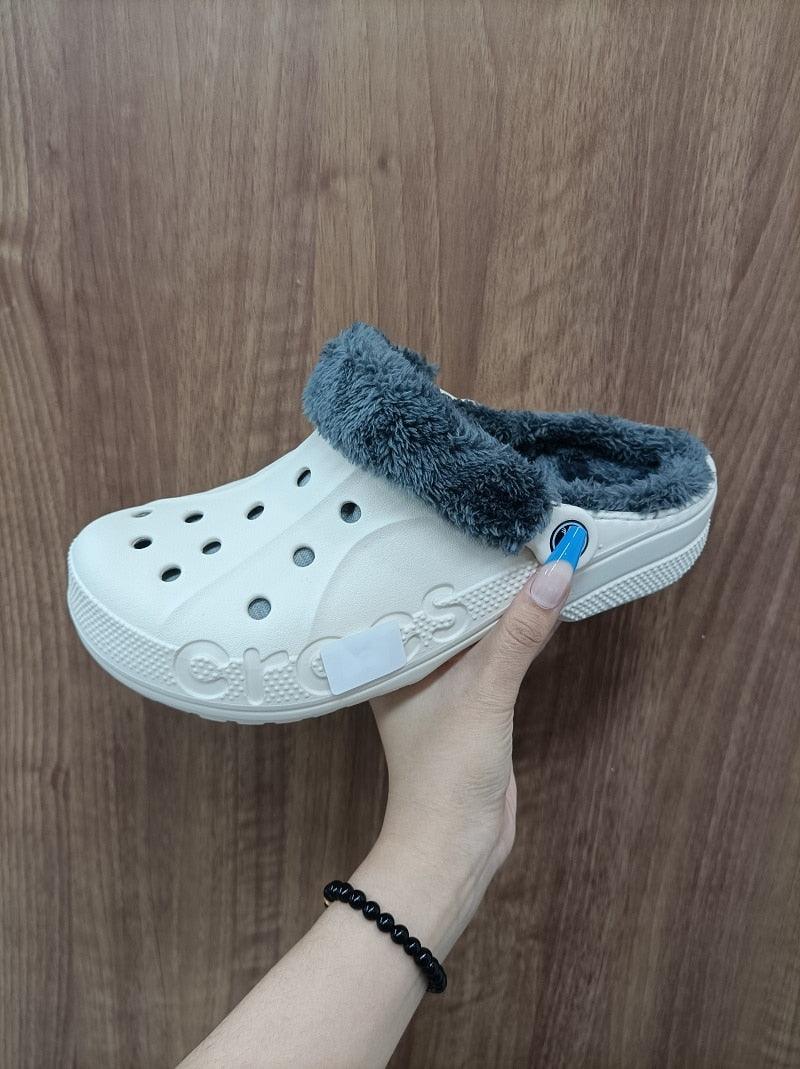 Women Sandals Winter Hole Slippers Outside Shoes For Women Slippers For Home Men's and Women's Classic Lined Clog Warm And Fuzzy Slippers Fur Lined Clogs Winter Garden Shoes Warm House Slippers Stevvex