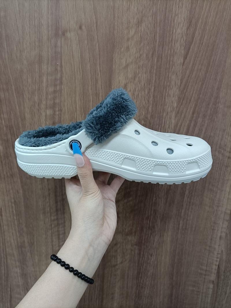 Women Sandals Winter Hole Slippers Outside Shoes For Women Slippers For Home Men's and Women's Classic Lined Clog Warm And Fuzzy Slippers Fur Lined Clogs Winter Garden Shoes Warm House Slippers Stevvex