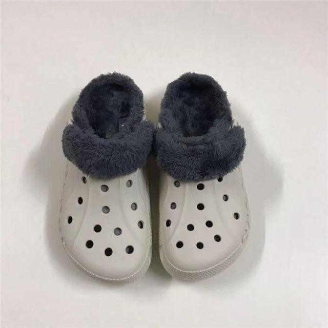 Women Sandals Winter Hole Slippers Outside Shoes For Women Slippers For Home Men's and Women's Classic Lined Clog Warm And Fuzzy Slippers Fur Lined Clogs Winter Garden Shoes Warm House Slippers Stevvex