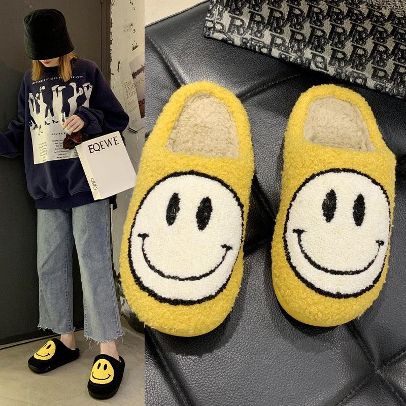 Women Smiley Slippers Fluffy Home Warm Fur Slippers Smiley Face Household Couple Slippers Indoor Warm Home Non-Slip Couple Style Casual Shoes Indoor Outdoor Anti-Skid Plush Fleece Lined House Shoes Stevvex