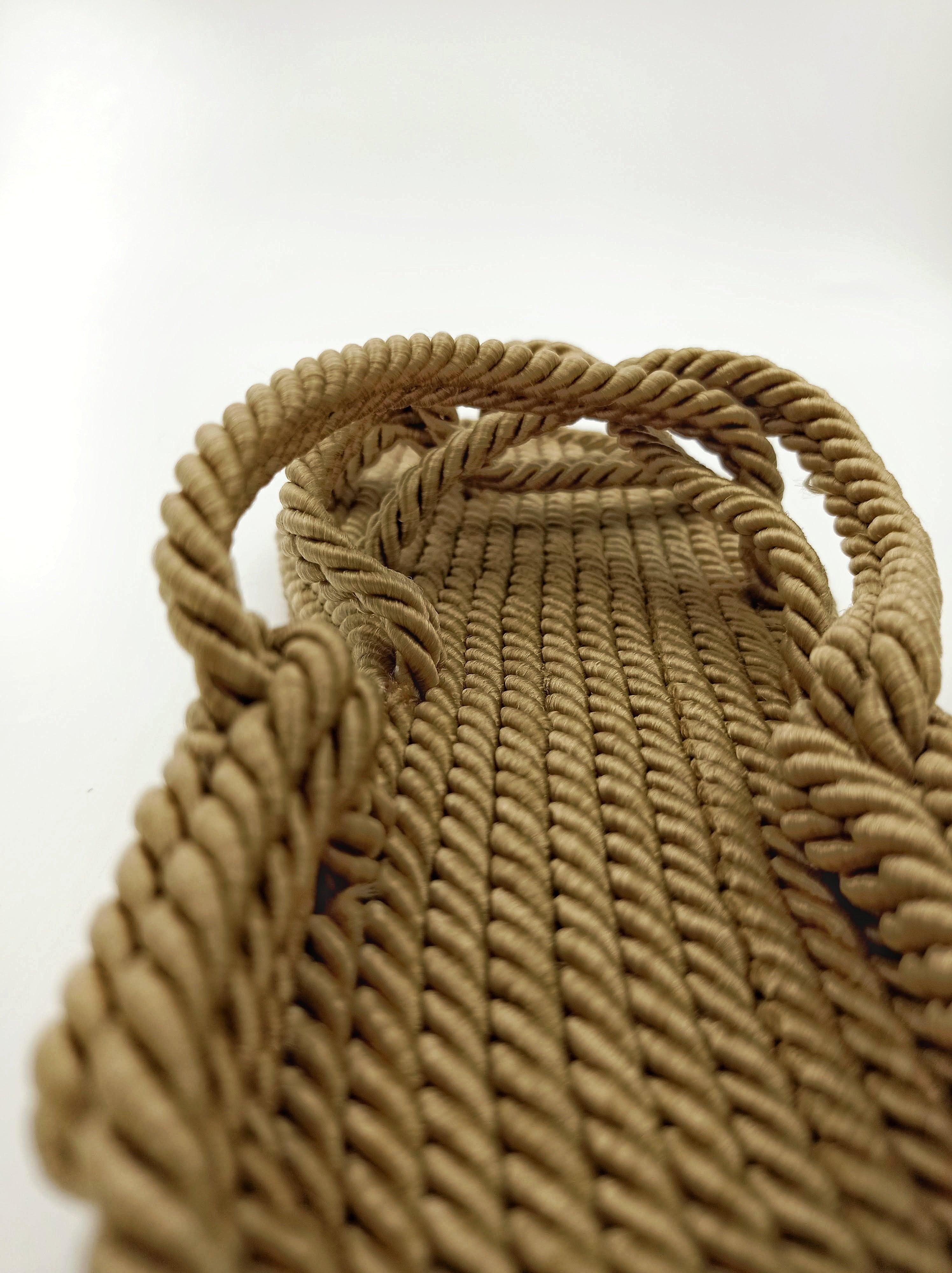 Women Summer Straw Rope Mesh Sandals Cross Tied Flat Sea Beach Casual Light Multi Elegant Design Flip Flop Trend Fashion High Quality Handmade Natural Comfortable Walking Sandals With Arch Support For Women Stevvex