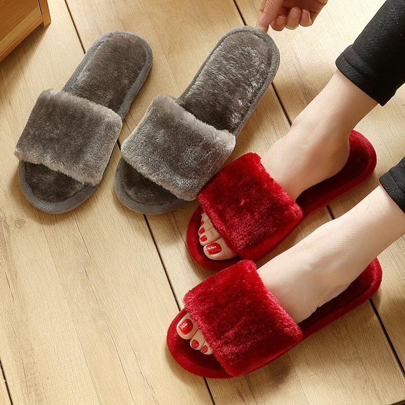 Women Winter Heart Shoes Woman Slides Plush Home Slippers Indoor House Shoes Winter Warm Fur Slippers With Embroidered Heart Details Soft And Warm House Slippers With Cushioned Insole Stevvex
