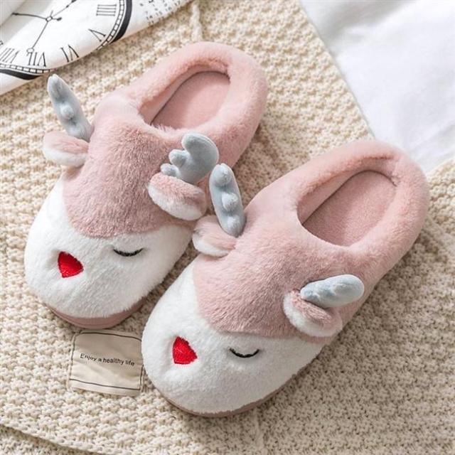 Women Winter Home Slippers Deer Elk Non-slip Soft Warm House Shoes Mens GIrs Indoor Bedroom Couples Floor Footwear Fuzzy House Slippers For Women Durable Furry Bedroom Slipper Lightweight And Non-Slip Stevvex