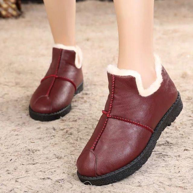 Women Winter Warm Luxury Shoes Waterproof Plush Leather Cotton Shoes Daily Home Non-slip Soft Sole Plush Lining Shoes Warm Fur Lined Booties Lace Up Flat Platform Elegant Comfortable Black Shoes Stevvex