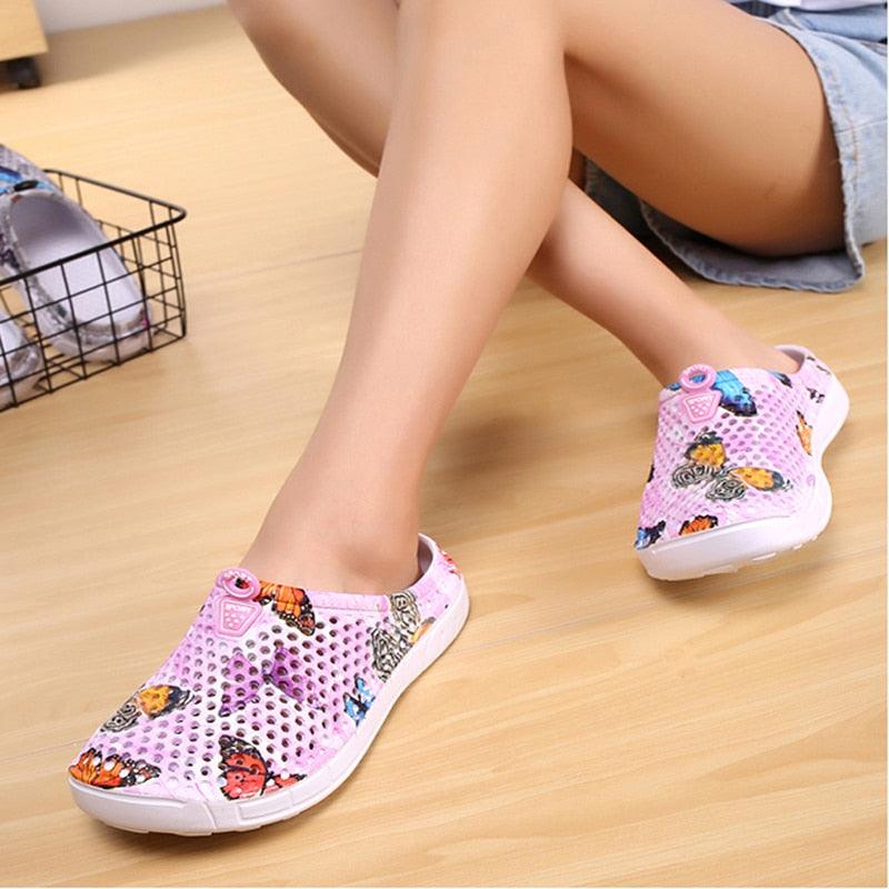 Womens Casual Clogs Breathable Beach Sandals Slippers Summer Slip On Women Flip Flops Home Shoes Breathable Water Shoes Beach Sandals Lightweight Slip-On Clogs Stevvex