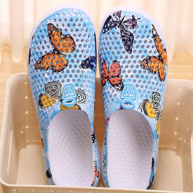 Womens Casual Clogs Breathable Beach Sandals Slippers Summer Slip On Women Flip Flops Home Shoes Breathable Water Shoes Beach Sandals Lightweight Slip-On Clogs Stevvex